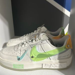 Woman’s Air Force Fontanka